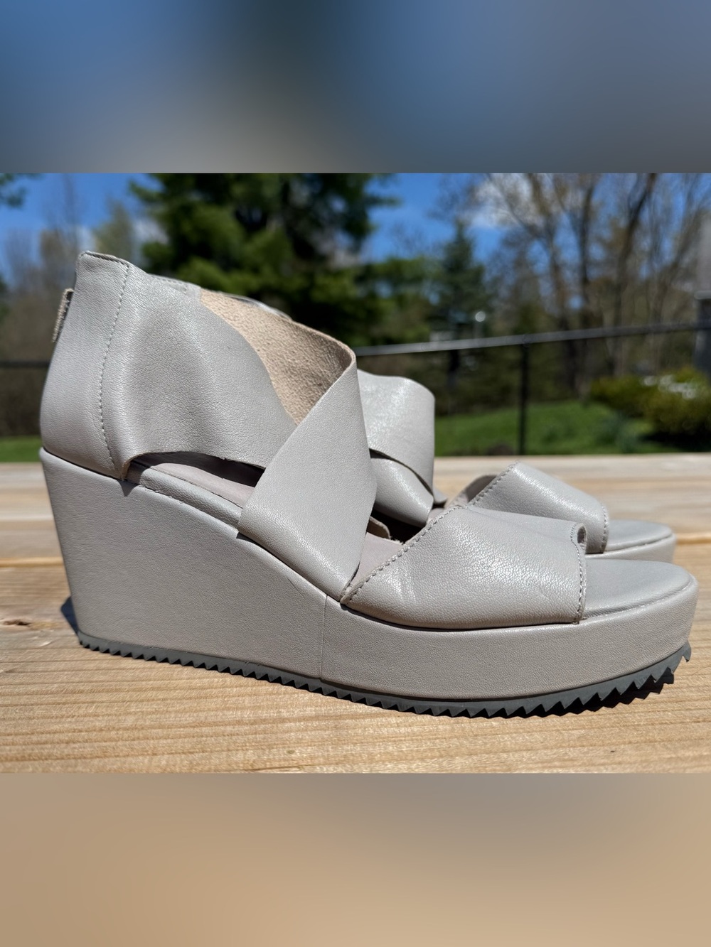Eileen Fisher Wedge Sandals 9.5 Gray Leather Platform Zip Back Comfort